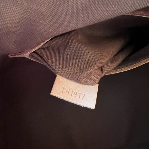 Authentic Louis Vuitton Alma PM - Picture 9 of 9